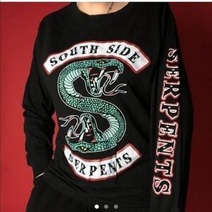 South side serpents black long sleeve 💚🖤​​​​​​​​​​​​​​​​​​​​​​​